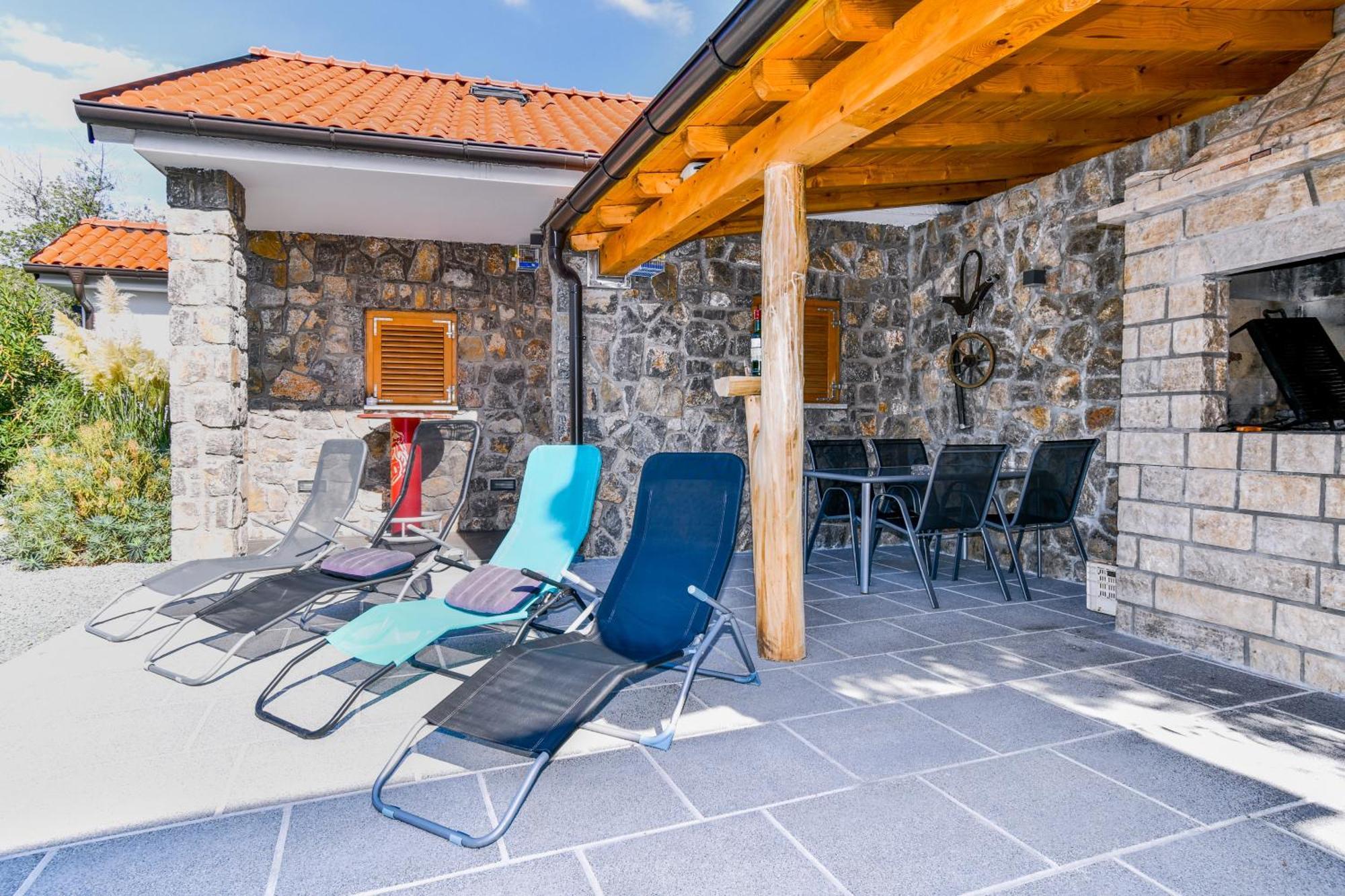 Apartman Lavanda Sa Bazenom I Okucnicom 4* Hreljin Exterior foto